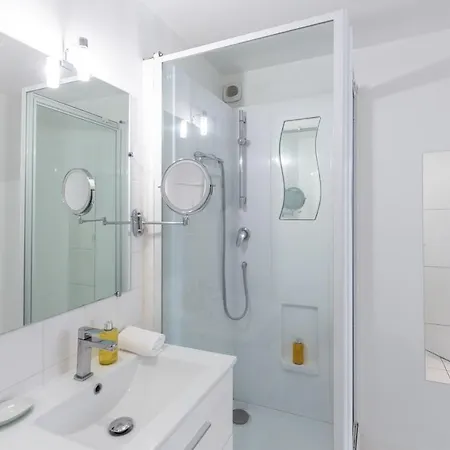 Hypolite 3 New- Flat For 4 - 80 Meters From The Port Of Apartment Honfleur