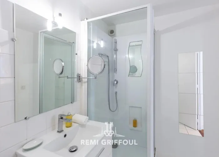 Hypolite 3 Beautiful 80 Meters From The Port Of 4